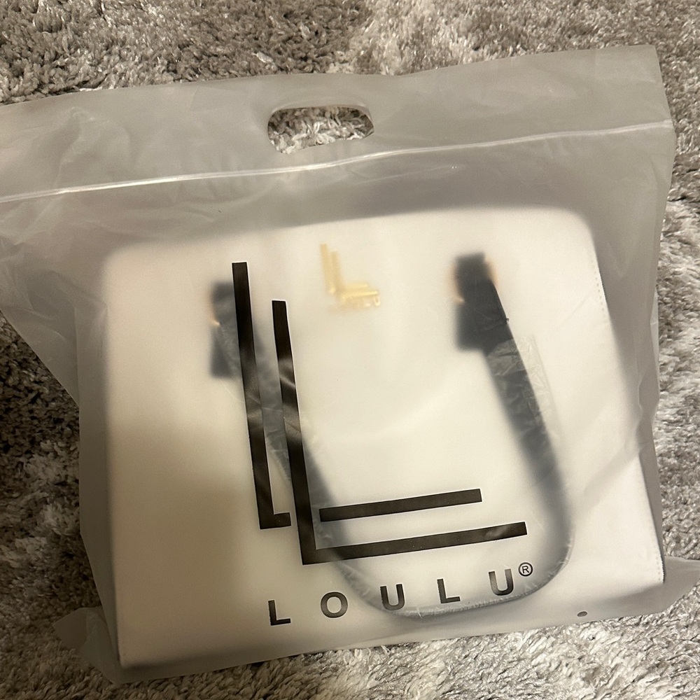 Loulu Stylish White and Black Tote